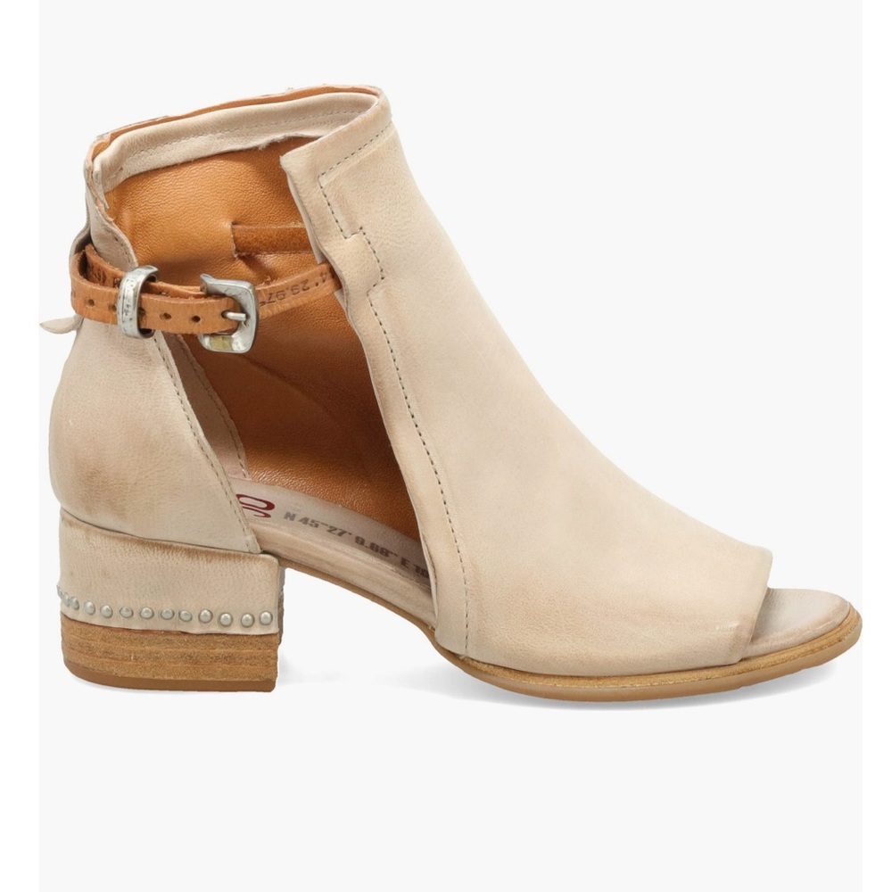 A.S.98 Morgan Leather Sandals in Bone